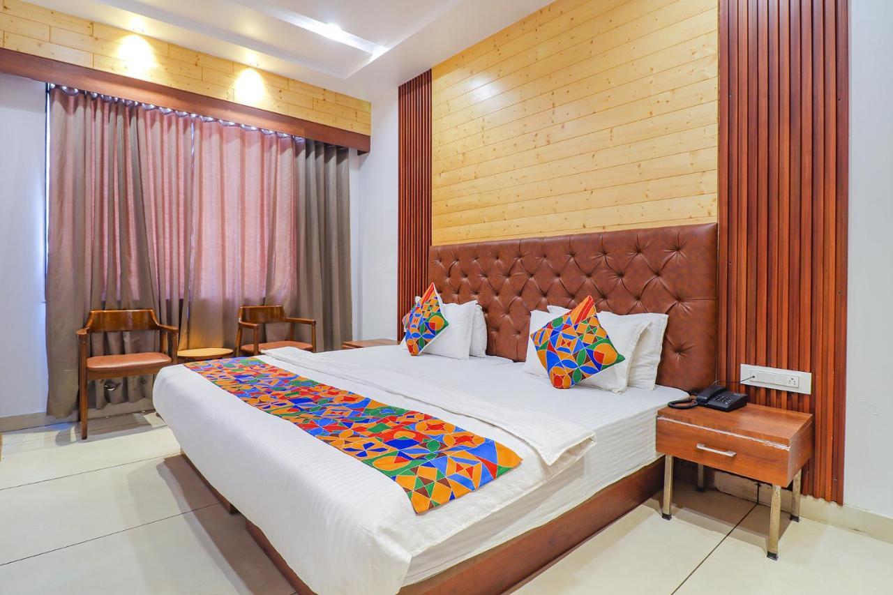 Fabhotel Grand Arya Патна Экстерьер фото
